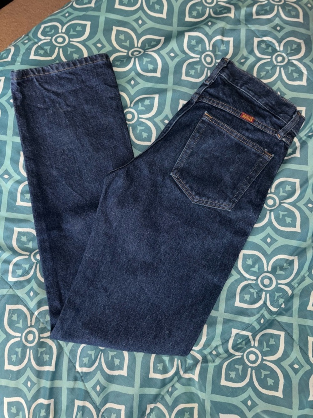 Rustler Men's Medium Wash Blue Denim Jeans